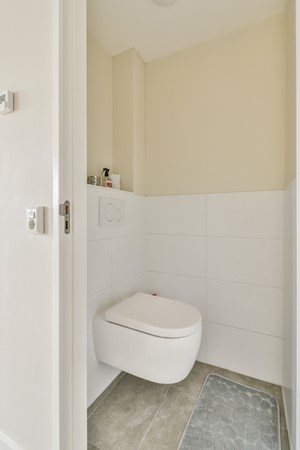 Medium property photo - Van Bossestraat 74-4, 1051 KB Amsterdam